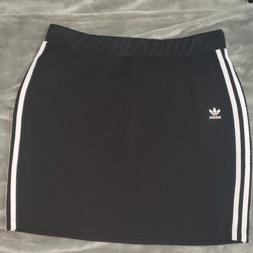 Adidas Originals 3 stripes skirt